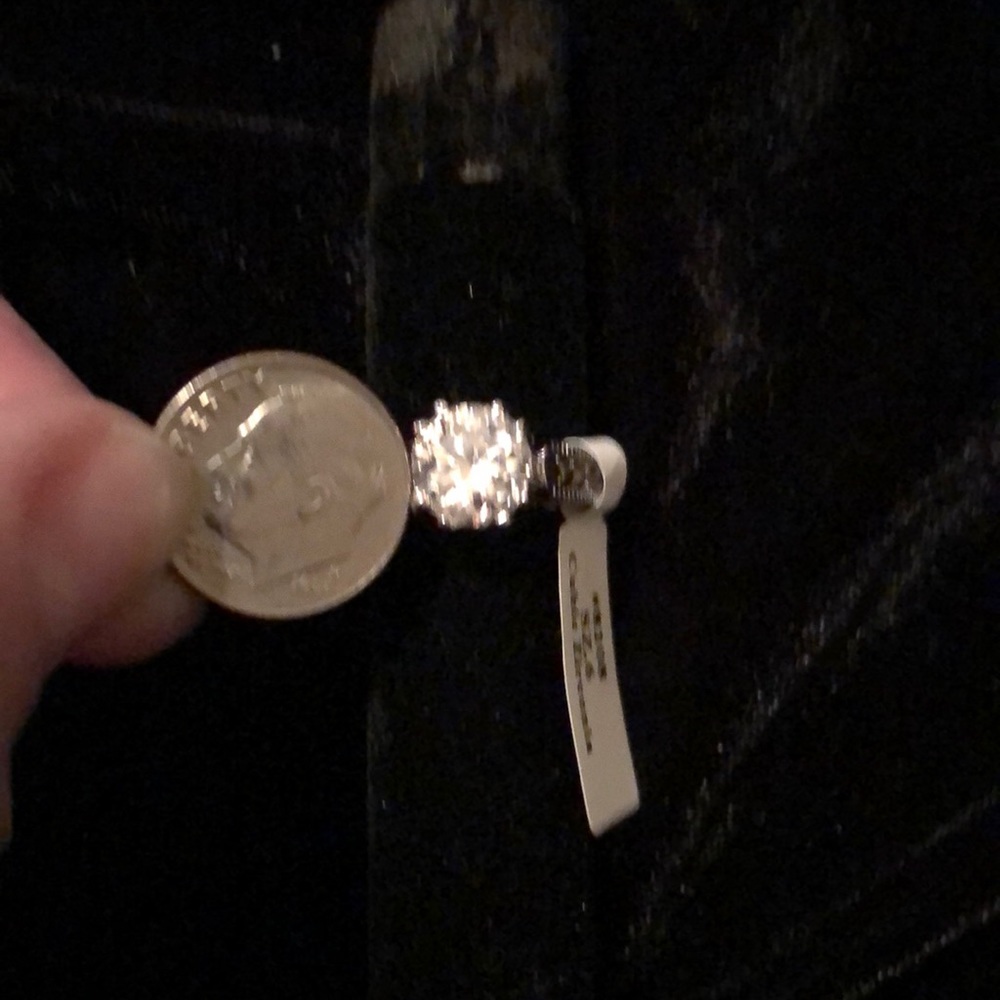 NEW GORGEOUS Cubic Zirconia Ring from Park Lane - Picture 5 of 6
